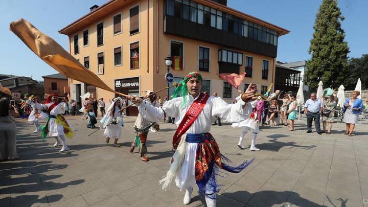 Festejo en las fiestas de La Encina