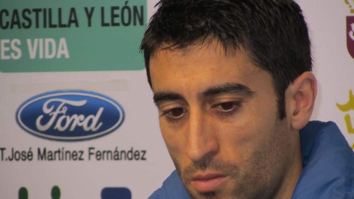 Rubén Vega volverá a calzarse los botines, pero ahora para formar parte del cuerpo técnico