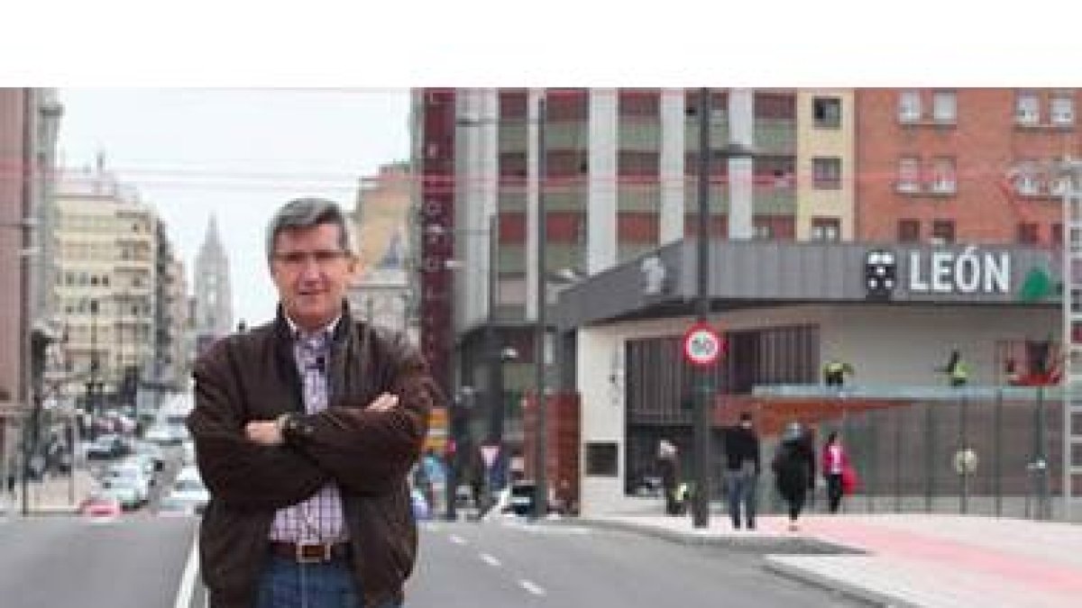 El candidato socialista a la Alcaldía de León escogió la prolongación de Ordoño, junto a la estación
