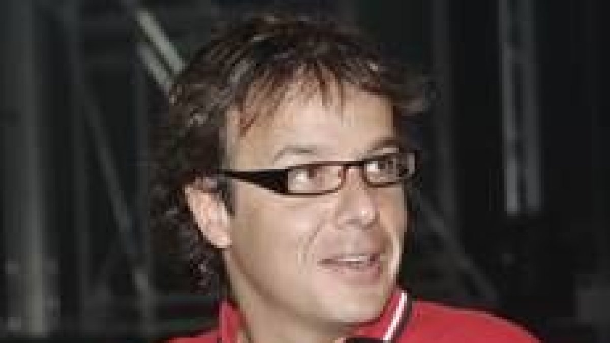 Imagen del presentador y actor Ángel Llácer