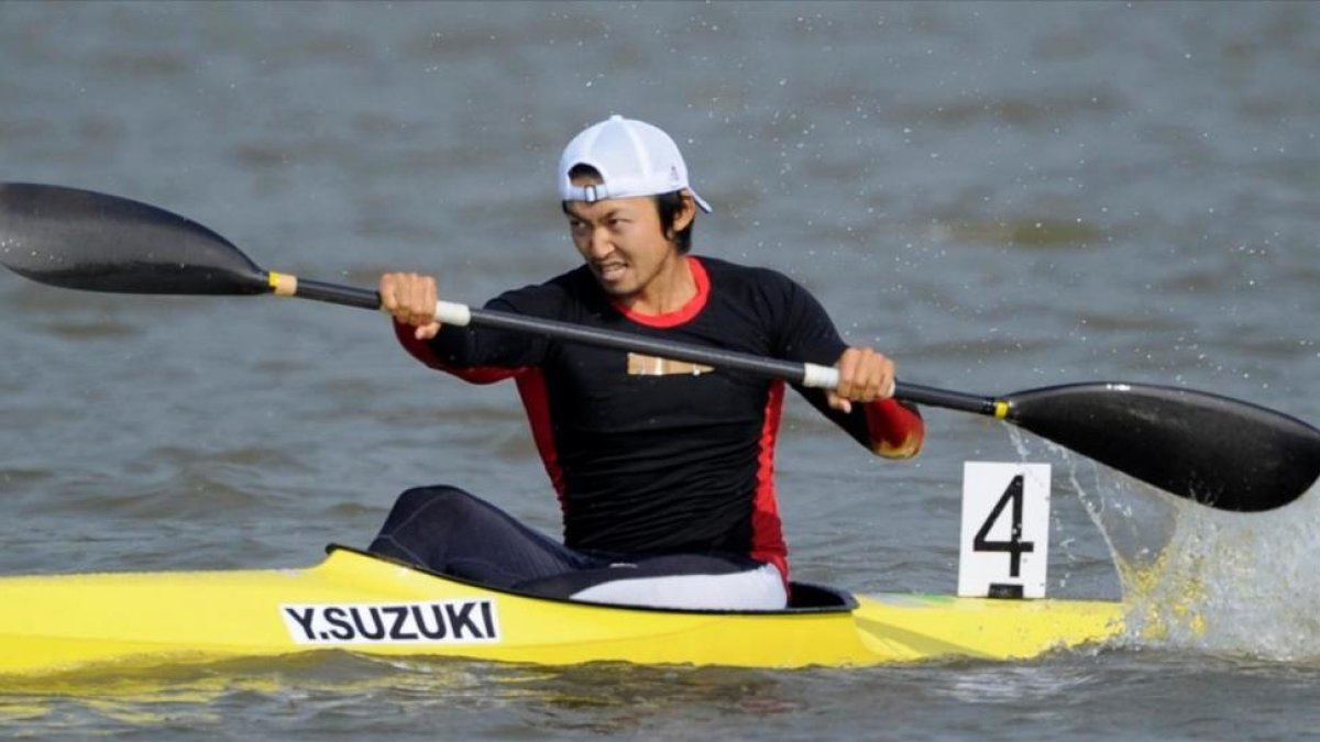 Yasuhiro Suzuki, en su kayak, en los Juegos Asiáticos del 2010.