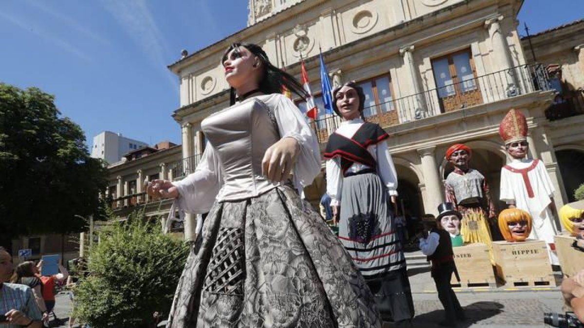 León sigue disfrutando de las fiestas de San Juan.