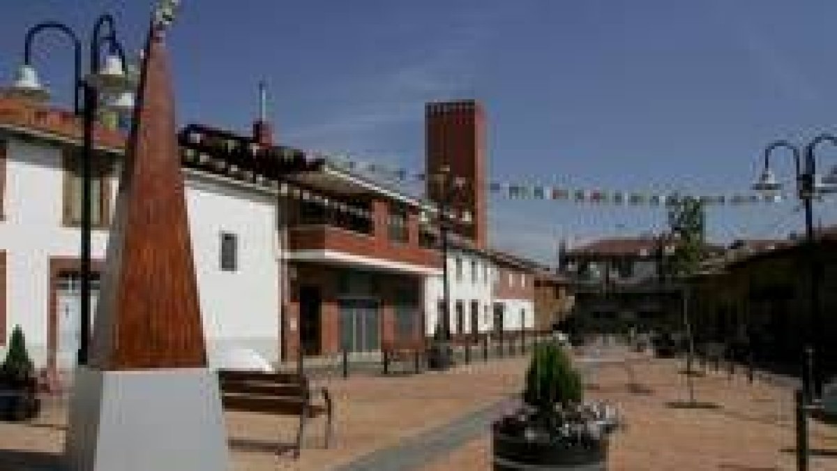 La reforma de la plaza de Lagarón, en Onzonilla, se incluyó en los proyectos del año pasado
