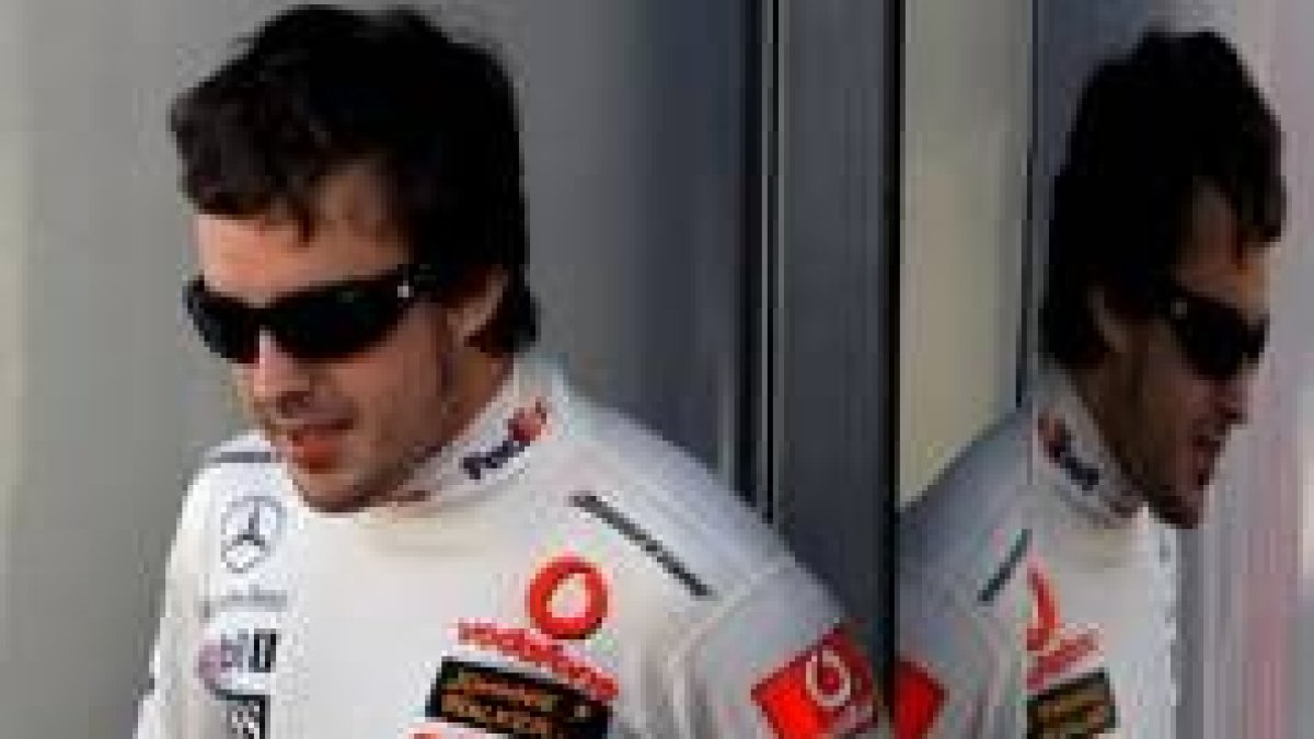 El piloto asturiano espera la decisión que la FIA tome contra él y contra su escudería, McLaren