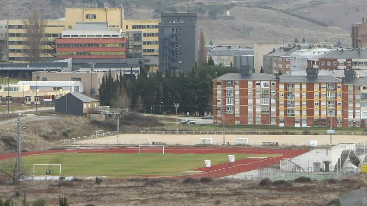 Campos de fútbol de la zona del campus de Ponferrada.