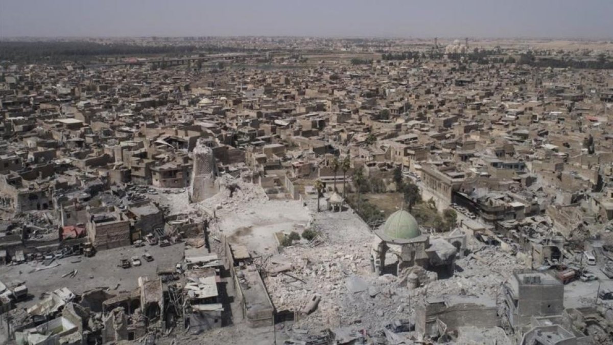 Vista aérea de Mosul tras la reconquista.