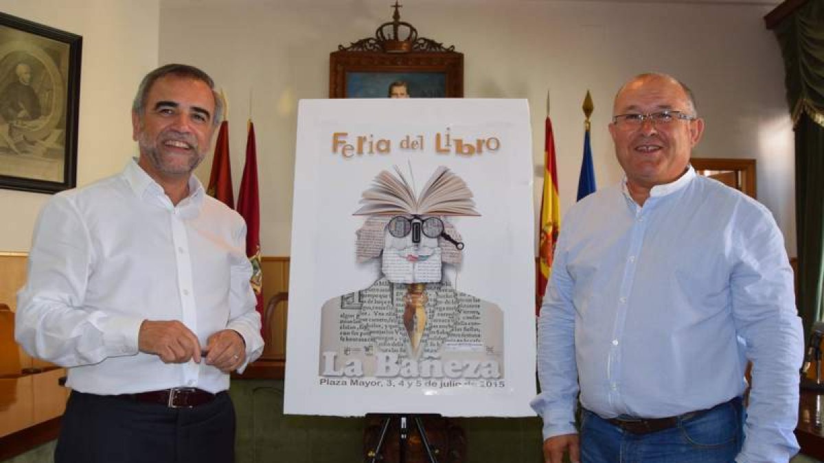 Palazuelo y Gallego, ayer junto al cartel.