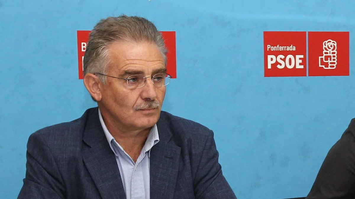 Santiago Rodríguez deja la secretaría comarcal del PSOE.