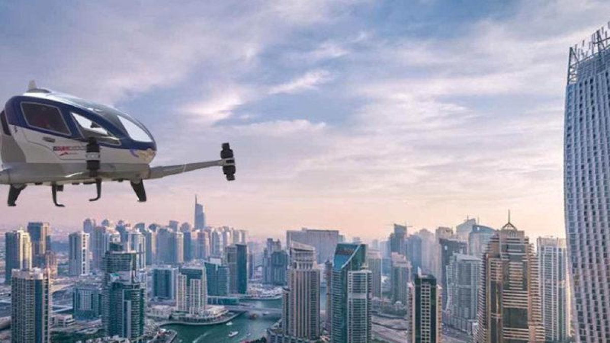 Demostración del primer vuelo del taxi-dron autónomo en Dubai.