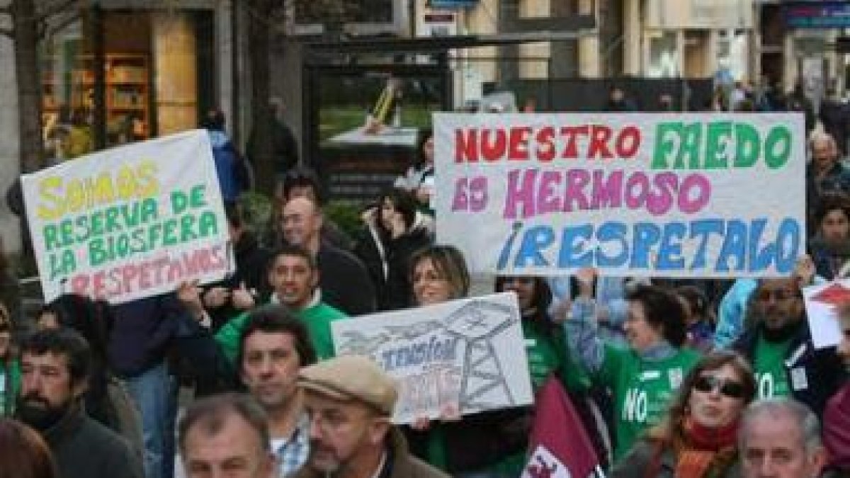 Una de las manifestaciones contrarias a la Sama-Velilla en León.