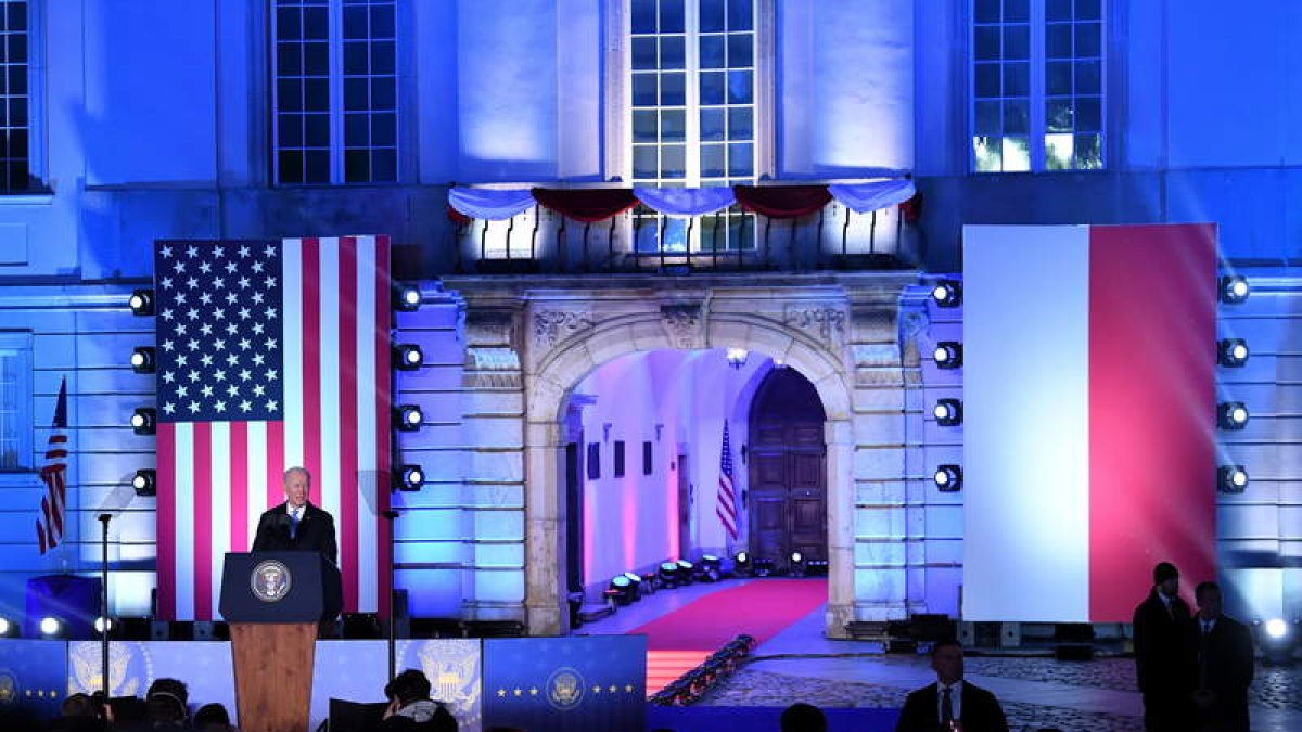 Biden durante su discurso en el castillo de Varsovia, donde llamó «carnicero» a Putin. RADEK PIETRUSZKA