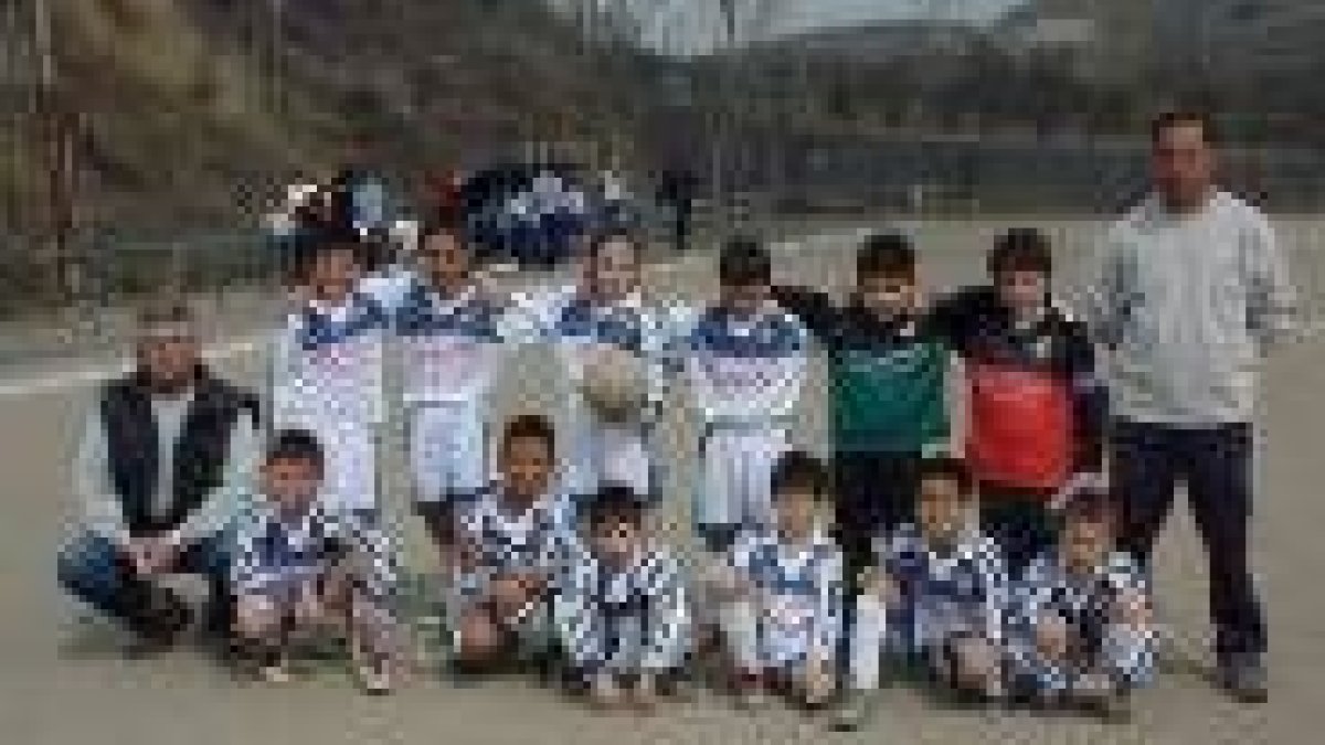 El Flores del Sil seguirá la próxima temporada en la 2.ª División Benjamín