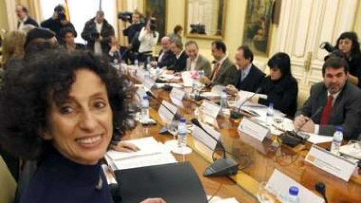 La ministra de Educación, Política Social y Deporte, Mercedes Cabrera