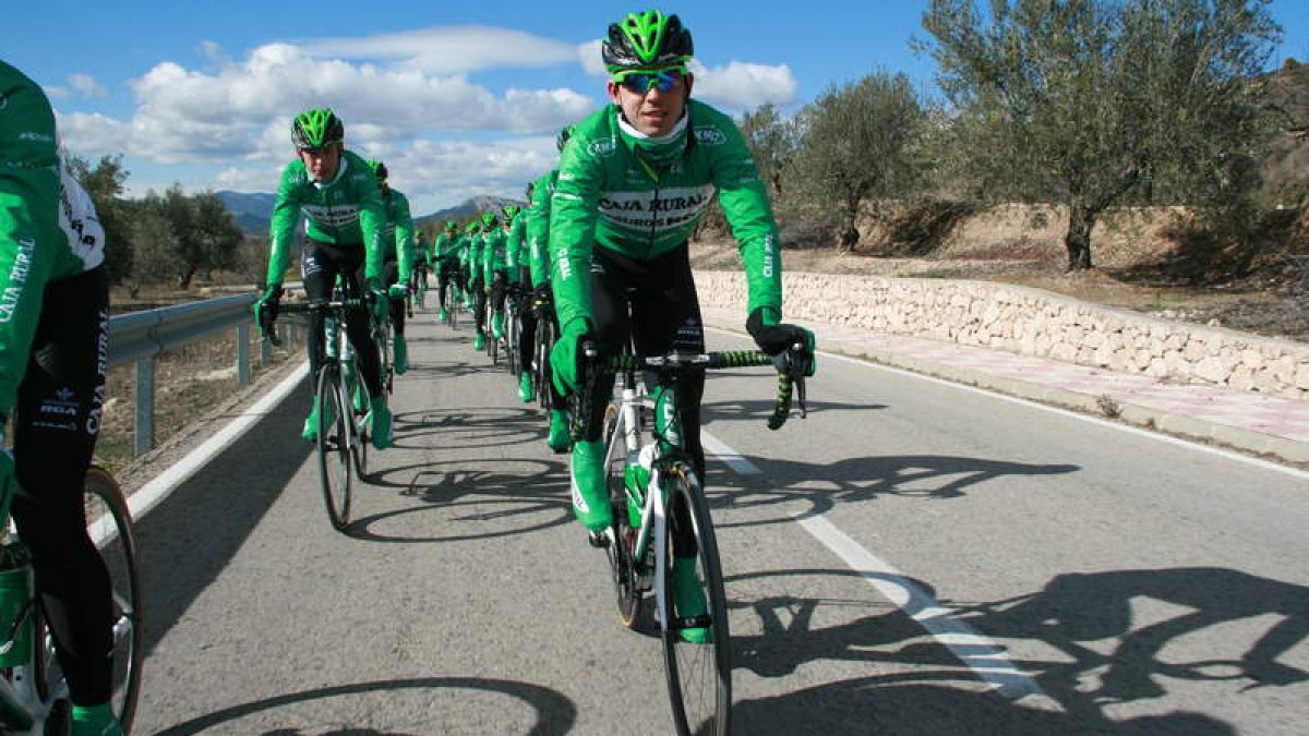 Miguel Ángel Benito espera estar el 19 de agosto en la línea de salida de la Vuelta a España. Para el leonés sería su primera presencia en la ronda ciclista. CAJA RURAL TEAM