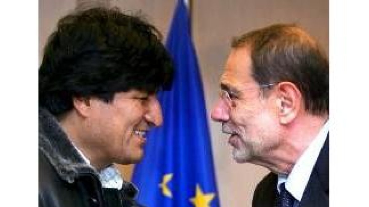 Evo Morales viajó ayer a Bruselas, donde fue recibido por Javier Solana