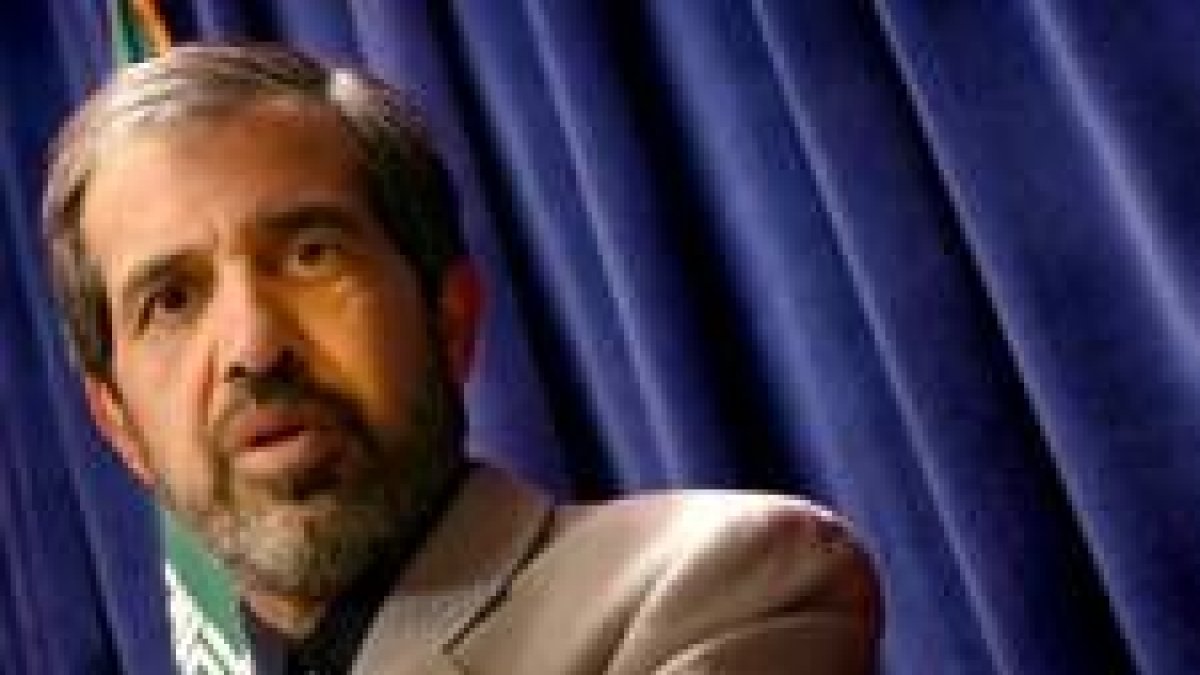 El ministro de Exteriores iraní, durante la rueda de prensa que dio ayer en Teherán