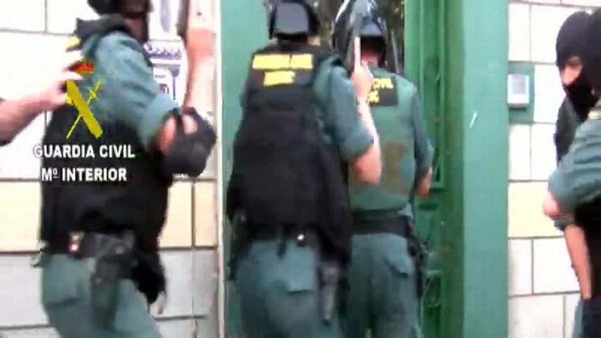 Operación policial contra el narcotráfico, con 14 detenidos y 528 kilos de hachís incautados en Algeciras (Cádiz).