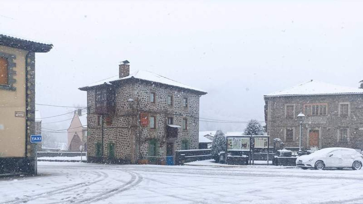 Posada de Valdeón, en Picos de Europa. CAMPOS