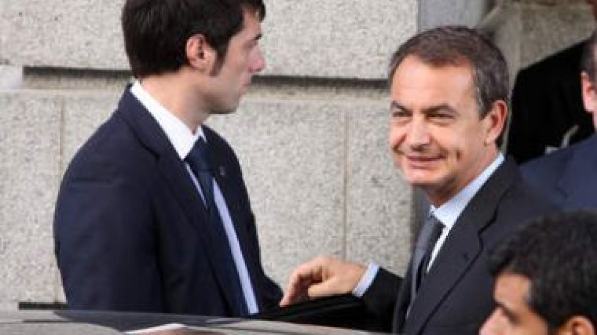 Zapatero, a su salida del Congreso.
