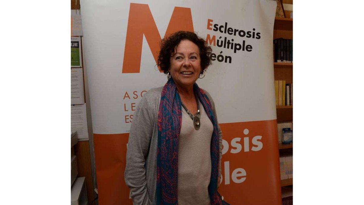 Maribel Prieto, presidenta de la Asociación de Esclerosis Múltiple de León. DL