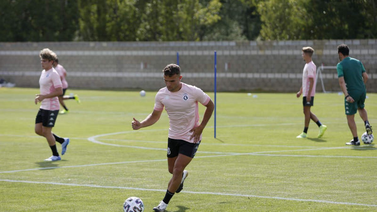 Los jugadores culturalistas regresan hoy a los entrenamientos. FERNANDO OTERO