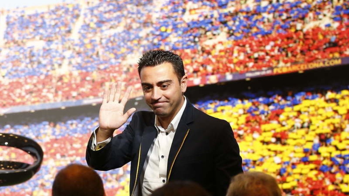 Xavi, actualmente en Catar, tiene una oferta del Barça para suplir a Valverde.