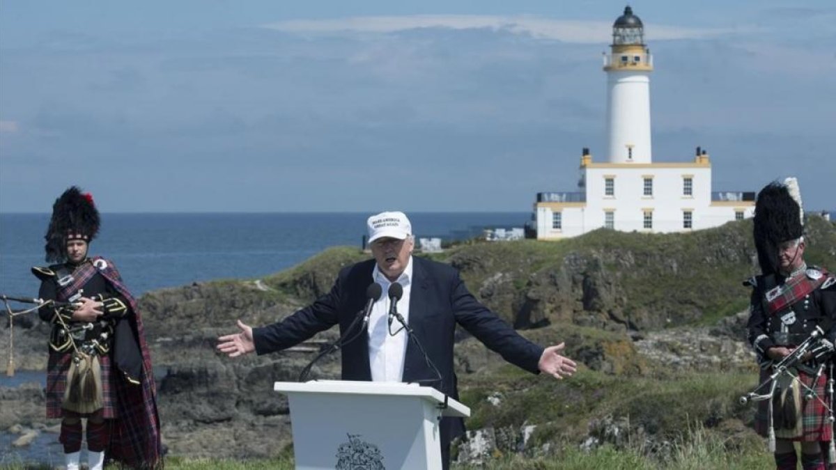 El candidato republicano a la Casa Blanca, Donald Trump, en Tumberry, Escocia.