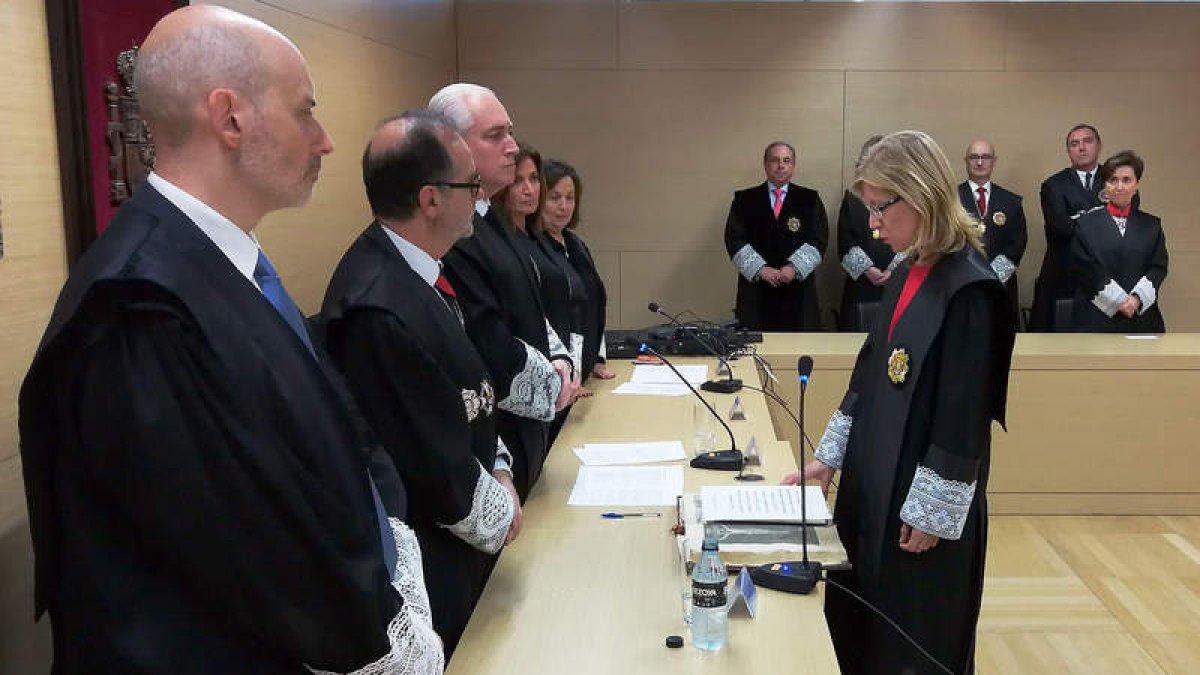Ana María Lourido, cuando juró como magistrada ante el TSJ. ICAL