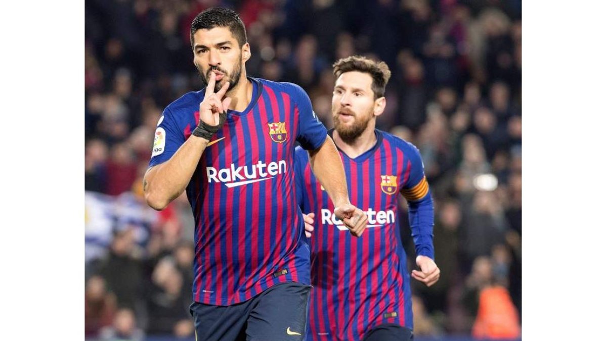 Suárez y Messi celebran el segundo gol del Barcelona ante el Leganés. MARTA PÉREZ