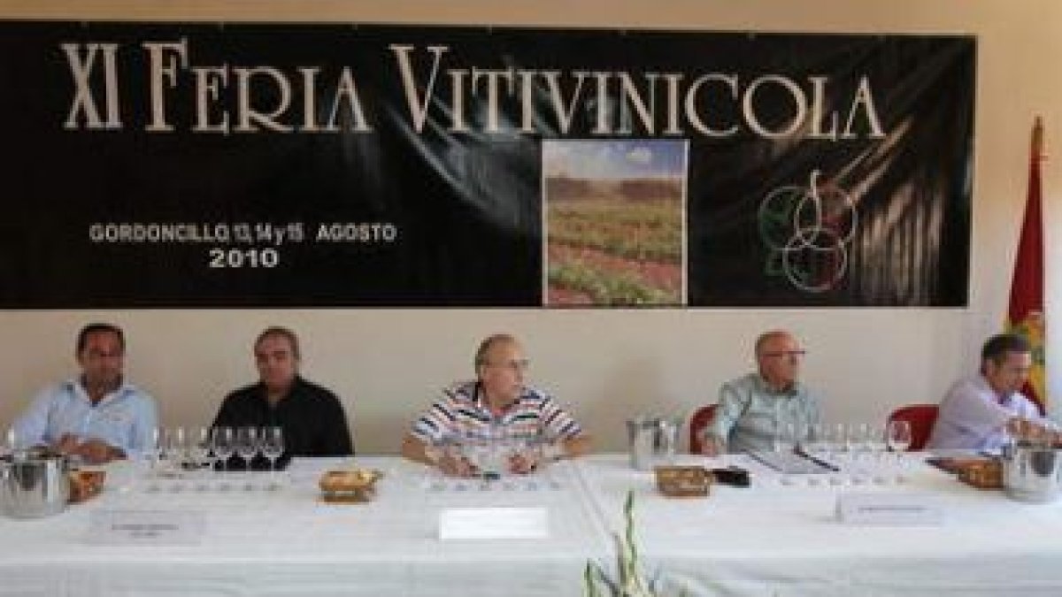 La cata especializada, uno de los principales actos de la Feria Vitivinícola de Gordoncillo.