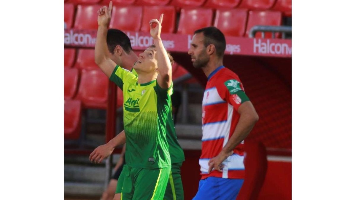 Blasis anotó uno de los goles del Eibar. P. T.