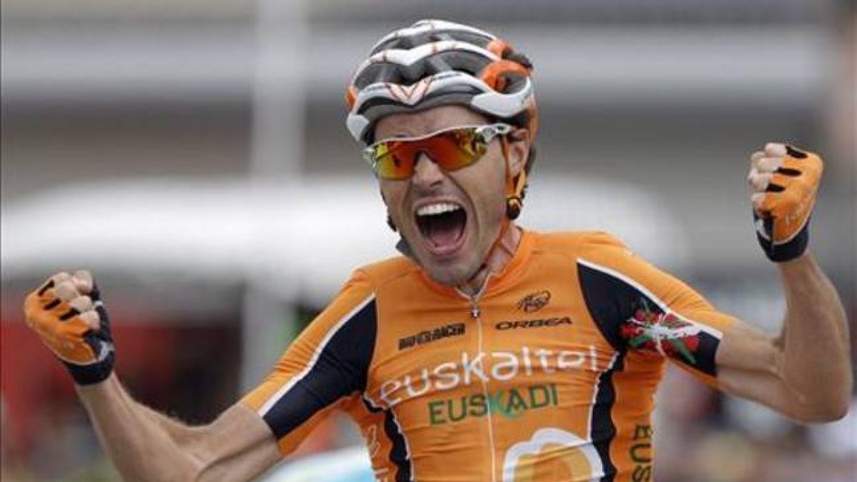Samuel Sánchez celebra la victoria en la etapa reina del Critérium del Dauphiné.