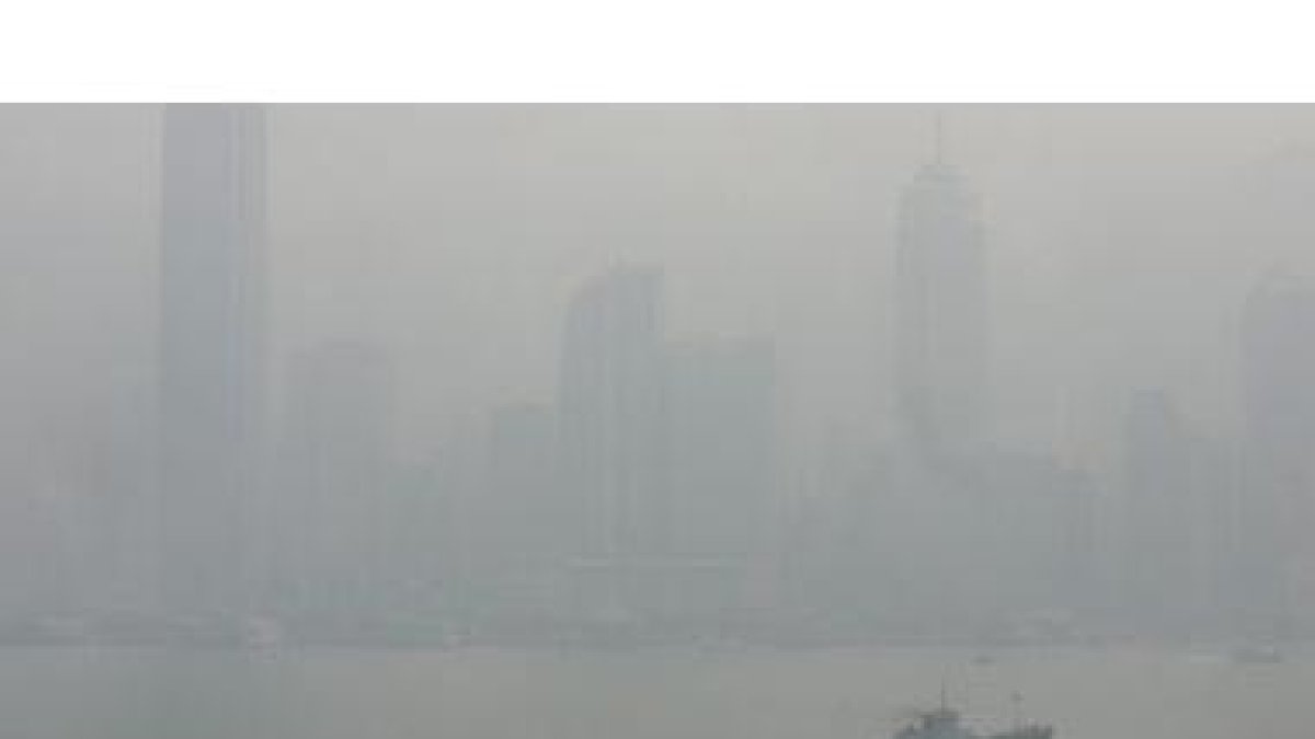 Imagen de la ciudad china de Hong Kong envuelta en una nube de polución el pasado 13 de septiembre.