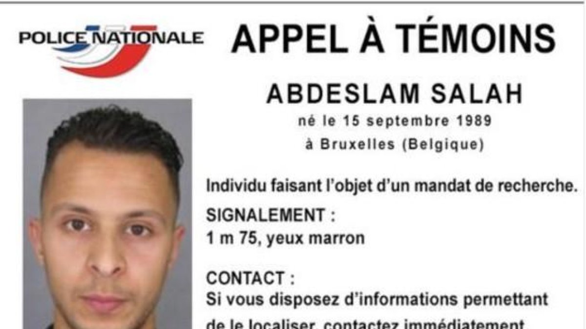 Las autoridades francesas han alertado a España de que Salah Abdesalam, uno de los terroristas buscados por los atentados de París, puede haber huído a territorio español.  La policía francesa cree que Salah colaboró aportando apoyo logístico a los terror