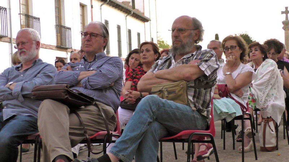 El encuentro de poetas leoneses y asturianos fue todo un éxito.