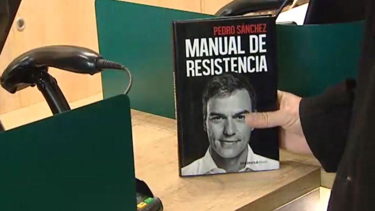 Sale a la venta el libro de Pedro Sáchez, Manual de resistencia.