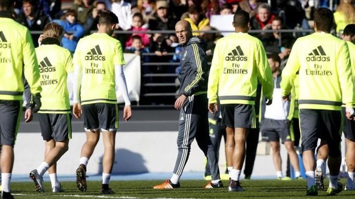 Zidane, durante su primer entrenamiento con el Real Madrid