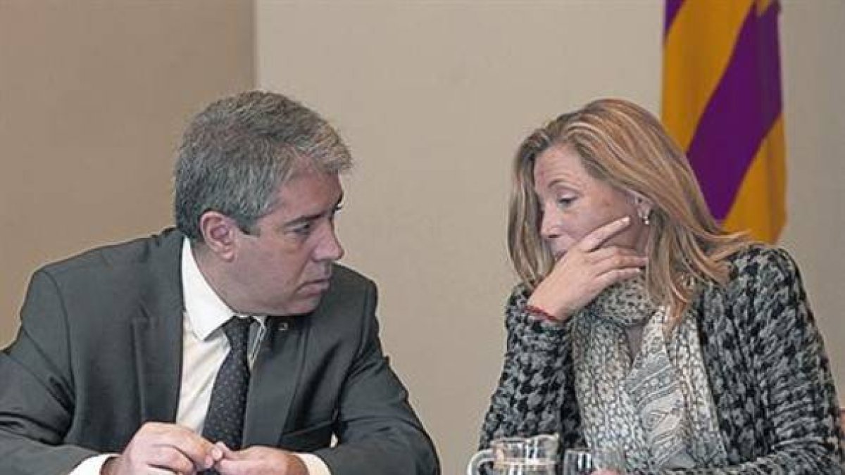 Francesc Homs y Joana Ortega, en un Consell Executiu.