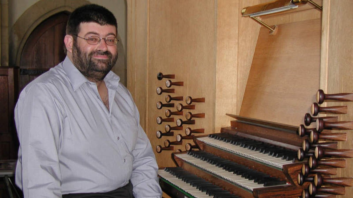 El organista británico Kevin Bowyer