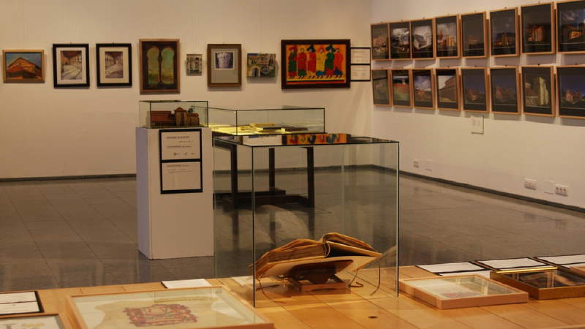 La exposición ‘San Miguel de Escalada, ¿cómo lo ves tú?’ se abrió ayer en el Museo Etnográfico.