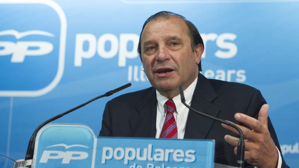 El portavoz de Economía del Grupo Parlamentario Popular, Vicente Martínez-Pujalte.