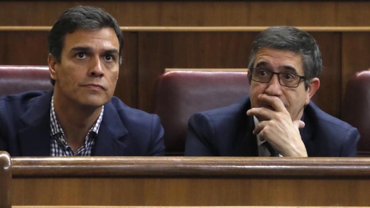 Pedro Sánchez y Patxi López, el pasado 26 de octubre en el Congreso de los Diputados.