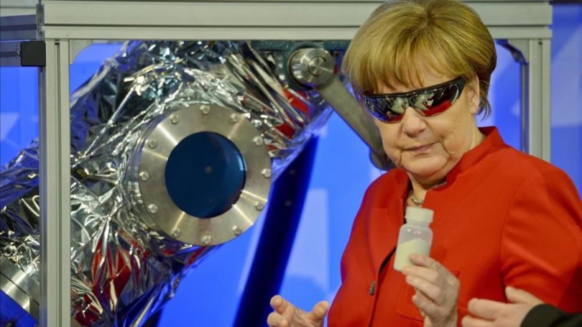 Angela Merkel, en el Centro Europeo de Astronautas, este miércoles.