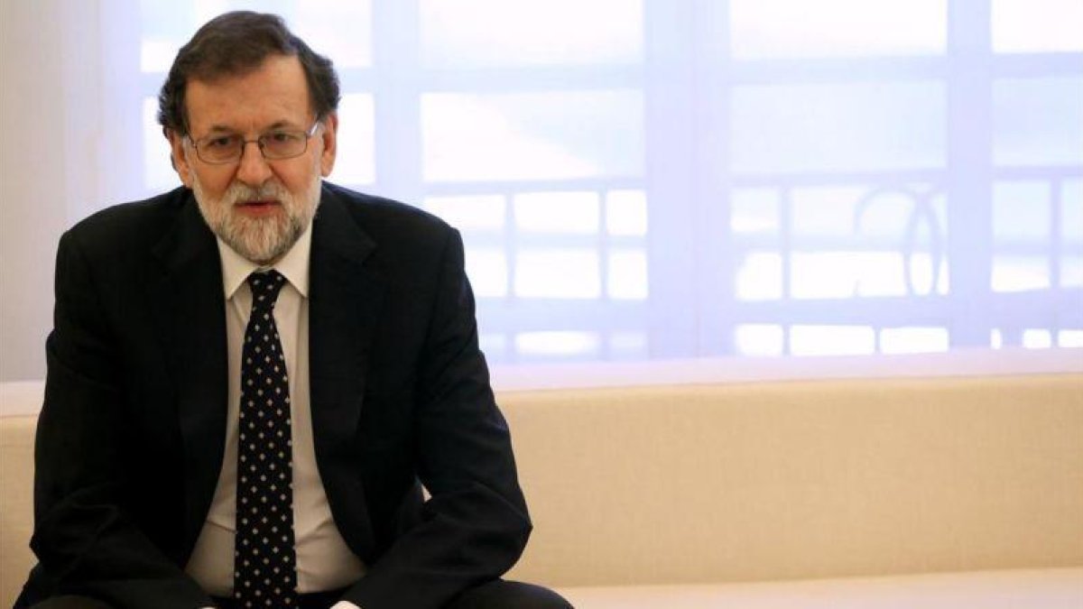 El presidente del Gobierno, Mariano Rajoy, en el palacio de la Moncloa.