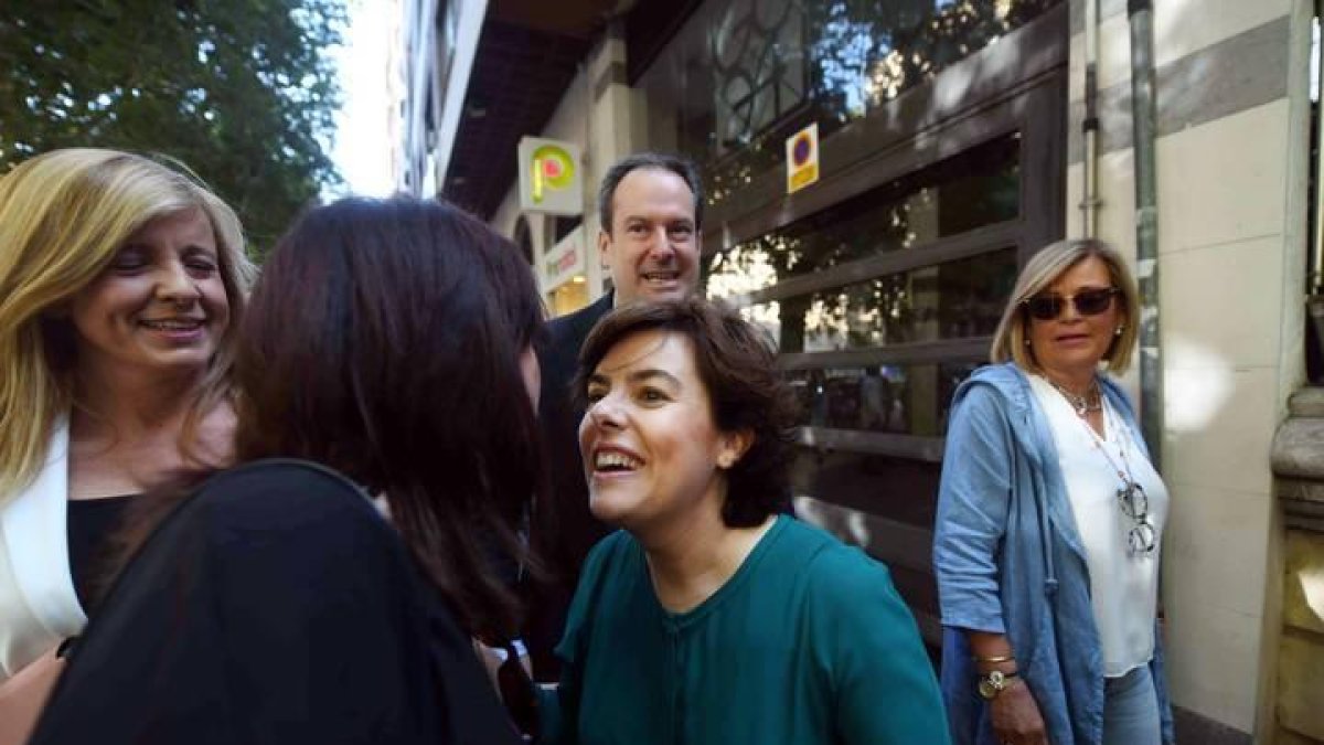 Soraya Sáenz de Santamaría opta a presidir el PP.