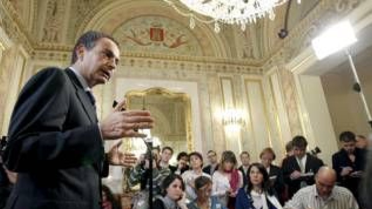 José Luis Rodríguez Zapatero durante la rueda de prensa posterior al debate