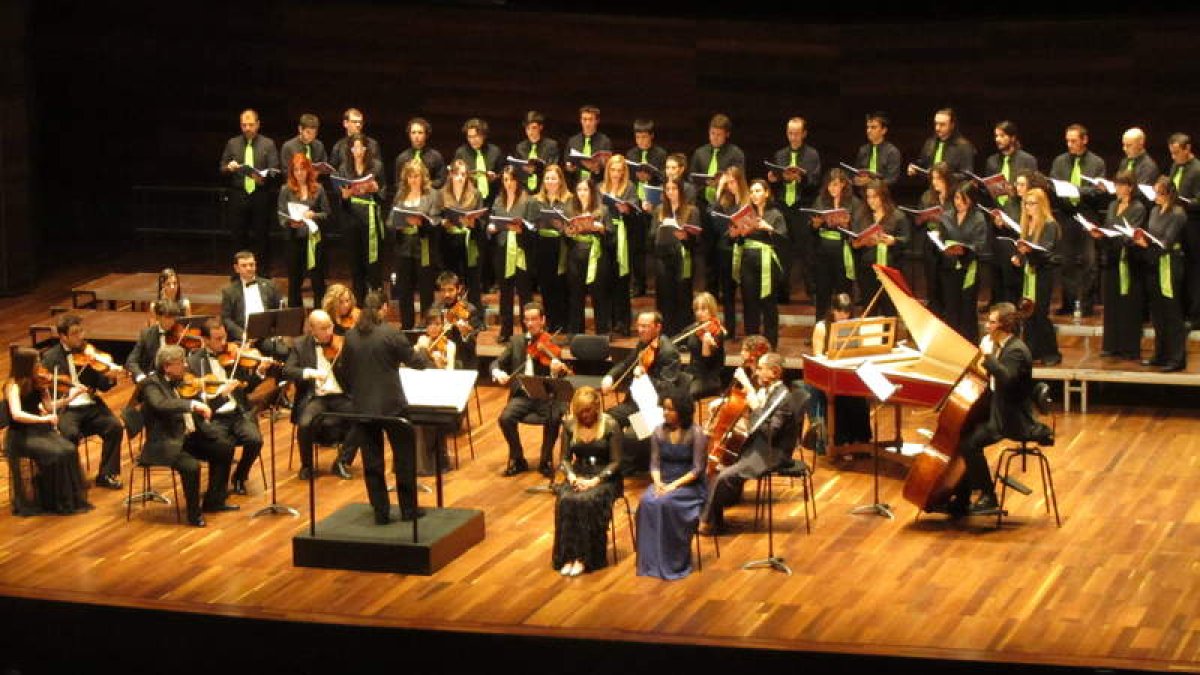 Imagen de archivo de la Orquesta de Cámara Ibérica y el Coro Ángel Barja.