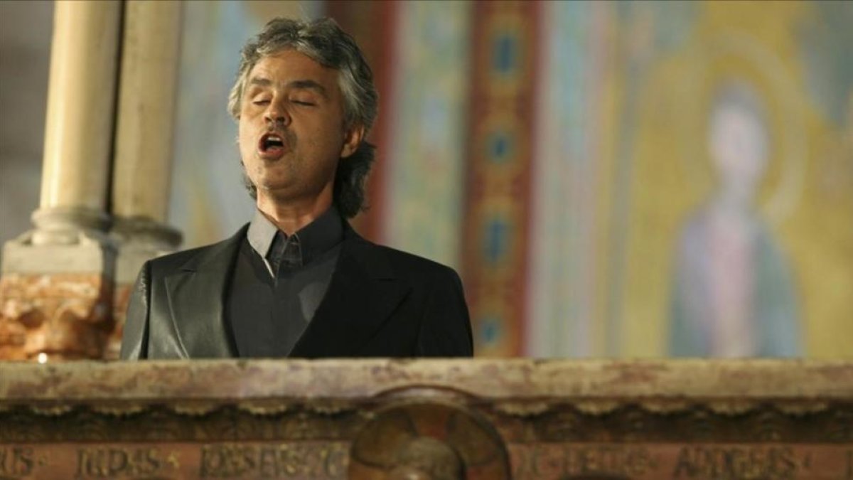 El tenor Andrea Bocelli.