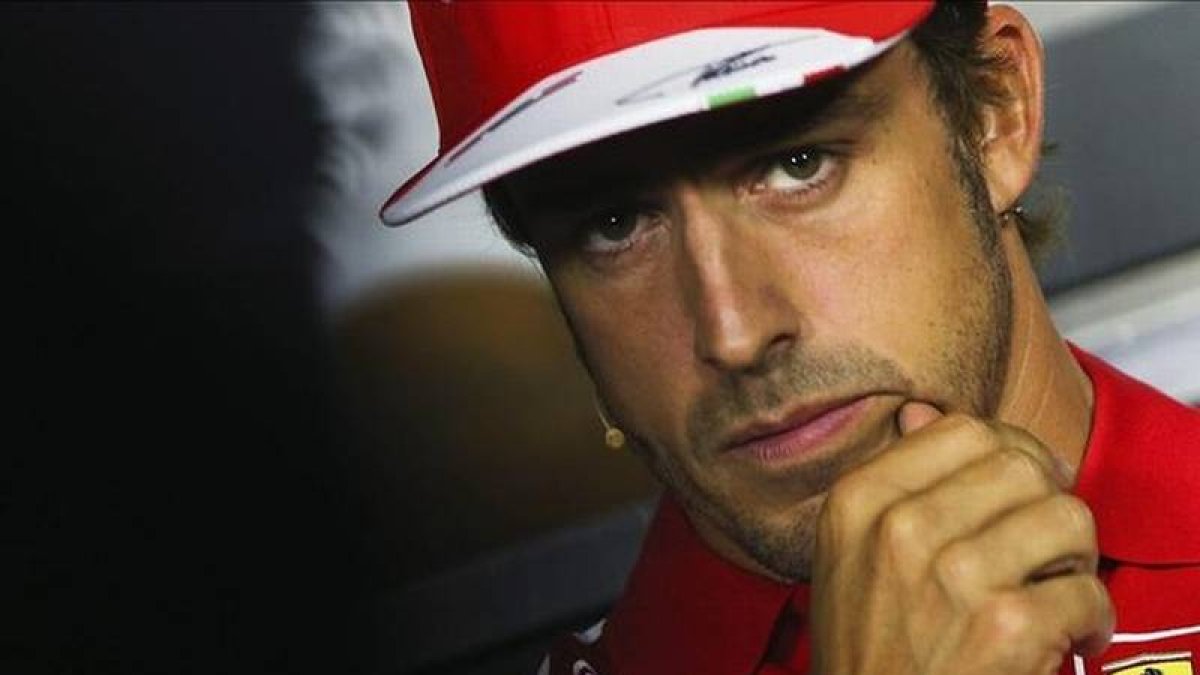 Alonso durante la conferencia de prensa que ha ofrecido en el circuito de Monza.