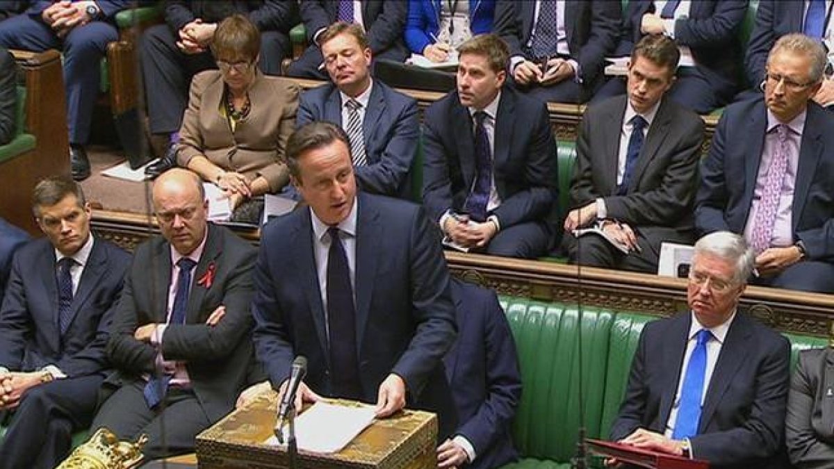 Cameron interviene ante la Cámara de los Comunes durante el debate sobre Siria.